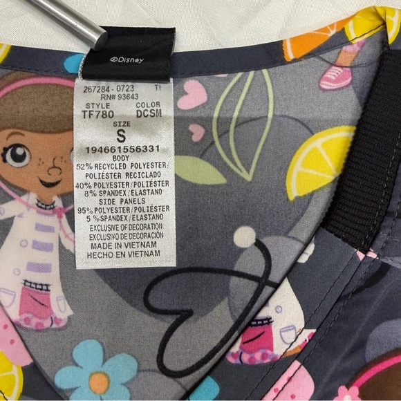 Disney Doc McStuffins Scrub Top Size S NWOT - Picture 3 of 11